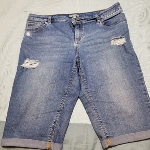 NY&Co Bermuda shorts